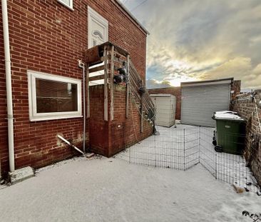 2 bedroom apartment to rent - Photo 6