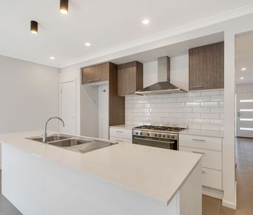 Low Maintenance Family Home - Photo 1