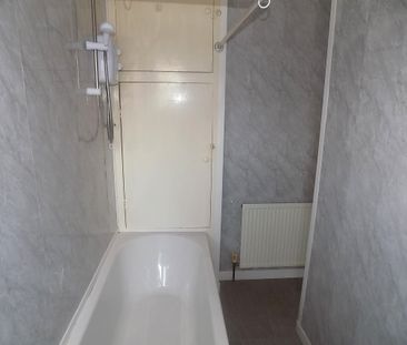 Broughton Avenue, Blackpool - Photo 1