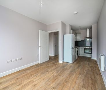 Zinc House, Camberley, Surrey, GU15 - Photo 6