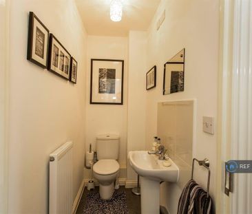 2 bedroom terraced house to rent - Photo 6