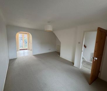 3 bedroom terraced house to rent - Photo 2