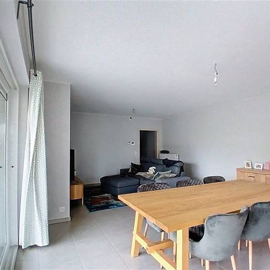 Appartement te huur - Photo 1