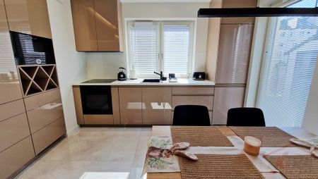 Dwa pokoje z ogródkiem i miejscem postojowym (439912) - Zdjęcie 2