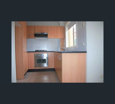 2/8-10 Metella Road, Toongabbie, NSW 2146 - Photo 1