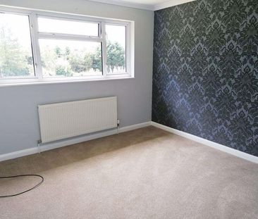3 bedroom detached house to rent - Photo 3