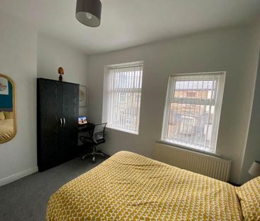 1 bed house share to rent in Harold Street, Burnley, BB11 - Photo 2