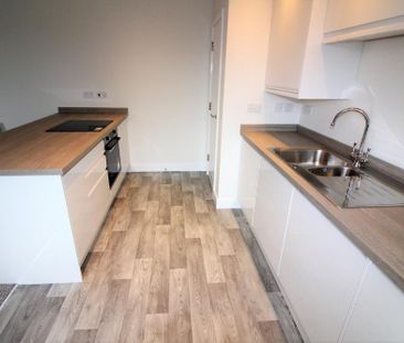 2 bedroom apartment to rent - Photo 2