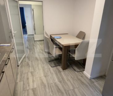 Apartament cu 3 camere, 75 mp, zona Centrala - Photo 3