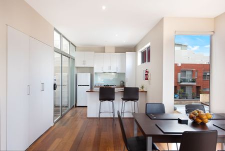 Low Maintenance Living in the Heart of the CBD - Photo 4