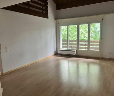 Ruhig gelegene 5.5-Zimmer-Maisonette-Wohnung mit Balkon zu vermieten - Photo 1