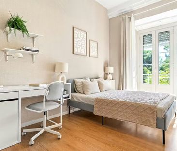 Avenida de Sidónio Pais, Lisbon, Lisbon 1050-215 - Photo 6