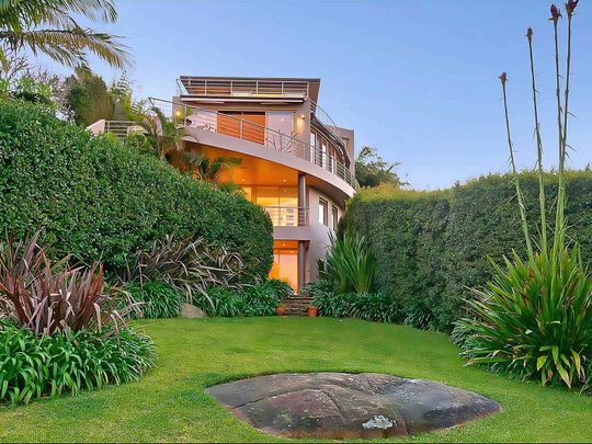 276 Edinburgh Road Castlecrag - Photo 1