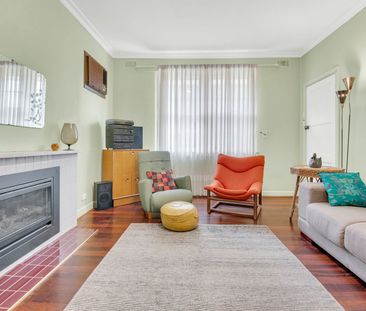 8 Rose Court, Reservoir VIC 3073 - Photo 3