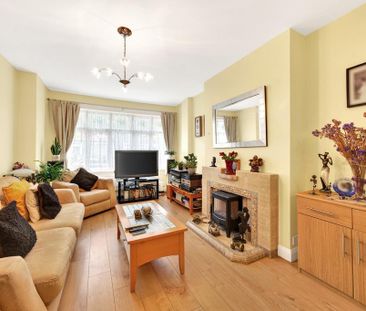 3 bedroom terraced house to rent - Photo 2