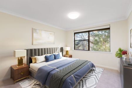 Two bedroom apartment with an abundance of natural light. - Photo 3