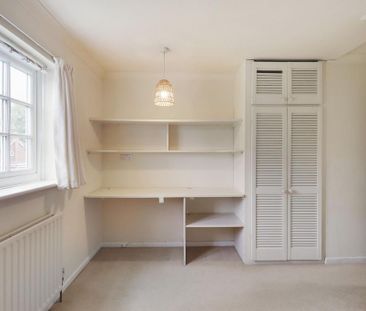 4 bedroom detached house to rent - Photo 4