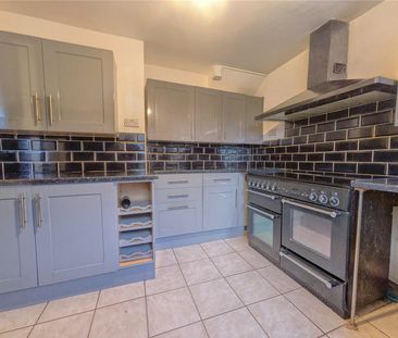 3 bed terraced house to rent in Fairfield Avenue, Ormesby, TS7 - Photo 5