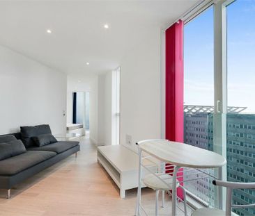 Studio to rent - Photo 1