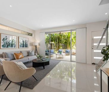 “Modern Alderley home!” - Photo 3