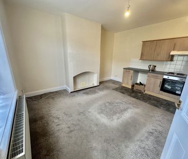 May Street, Huddersfield - Photo 3