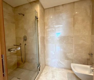 Luxury penthouse for rent in Marbella, Andalusia - Photo 2