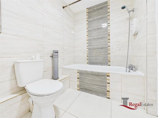 4 bedroom semi-detached house to rent - Photo 1