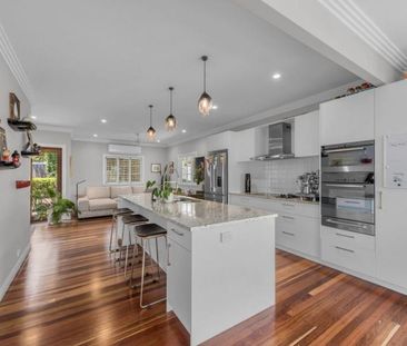 Beautiful Home in Wavell Heights - Photo 6