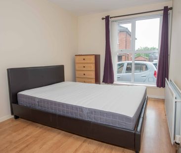 15 Sandhurst Court, Belfast, BT9 5BA - Photo 6