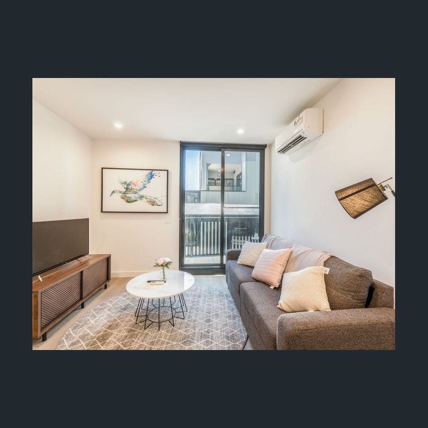 Fully-Furnished One-Bedroom Apt in the Centre of Box Hill - Photo 1