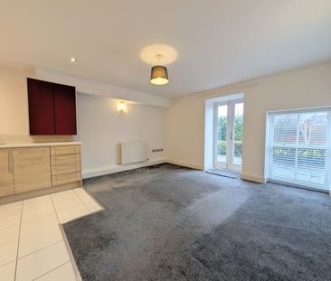 To Let – Westdene, Park Crescent, Hesketh Park – Two Bedroom Apt - Photo 5