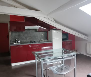 Appartement RUE PIERRE BROSSOLETTE - Photo 6