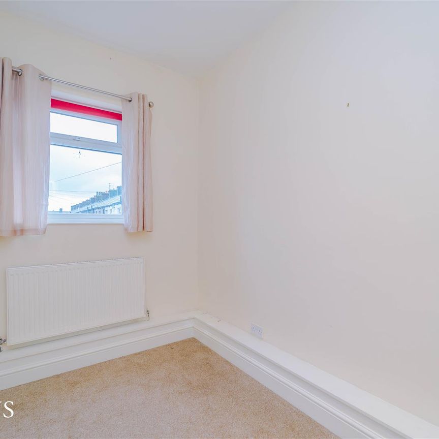 Harwood Road, Rishton, Blackburn - Photo 1