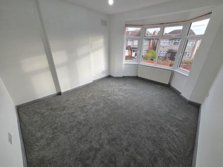 4 bedroom semi-detached house to rent - Photo 3