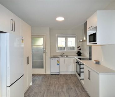 Bright, North-Facing 2-Bedroom Apartment - Photo 3