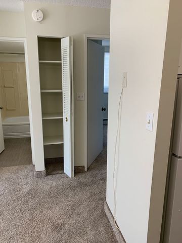 2 BDRM/1 BATH - 630 8TH ST E - Available DEC 1 - Photo 5