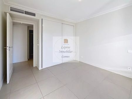 Location Appartement 2 pièces 56m² CANNES 06400 - Photo 5