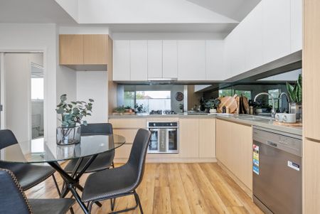 Your Low-Maintenance Retreat Moments from Highpoint - Photo 4