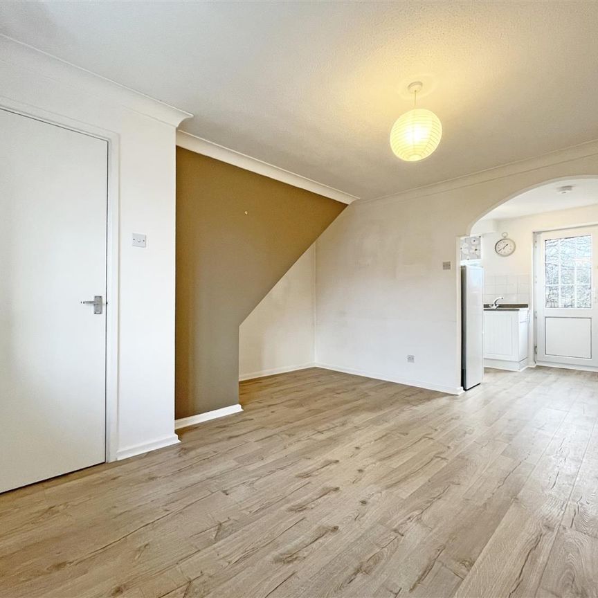 2 bedroom Town house to rent - Photo 1