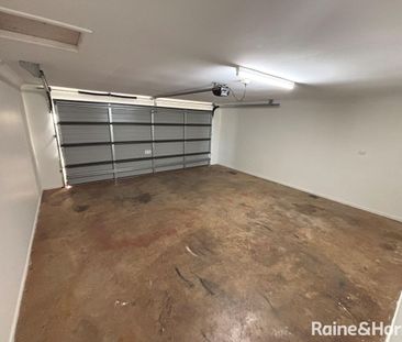 Renovated & Ready for Quality Tenants! - Photo 4