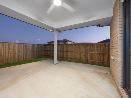 1 Soapberry Circuit, Collingwood Park QLD 4301 - House For Rent - $760 | Domain - Photo 5