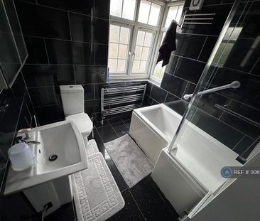 1 bedroom in a house share to rent - Photo 5