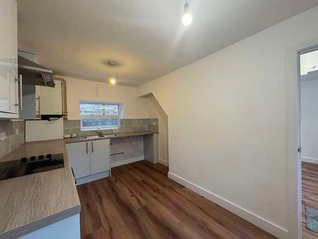 High Street, Ebbw Vale, NP23 - Photo 3