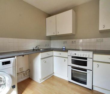 2 bedroom apartment to rent - Photo 4