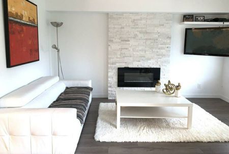 201-11671 Fraser Street, Maple Ridge - Photo 2