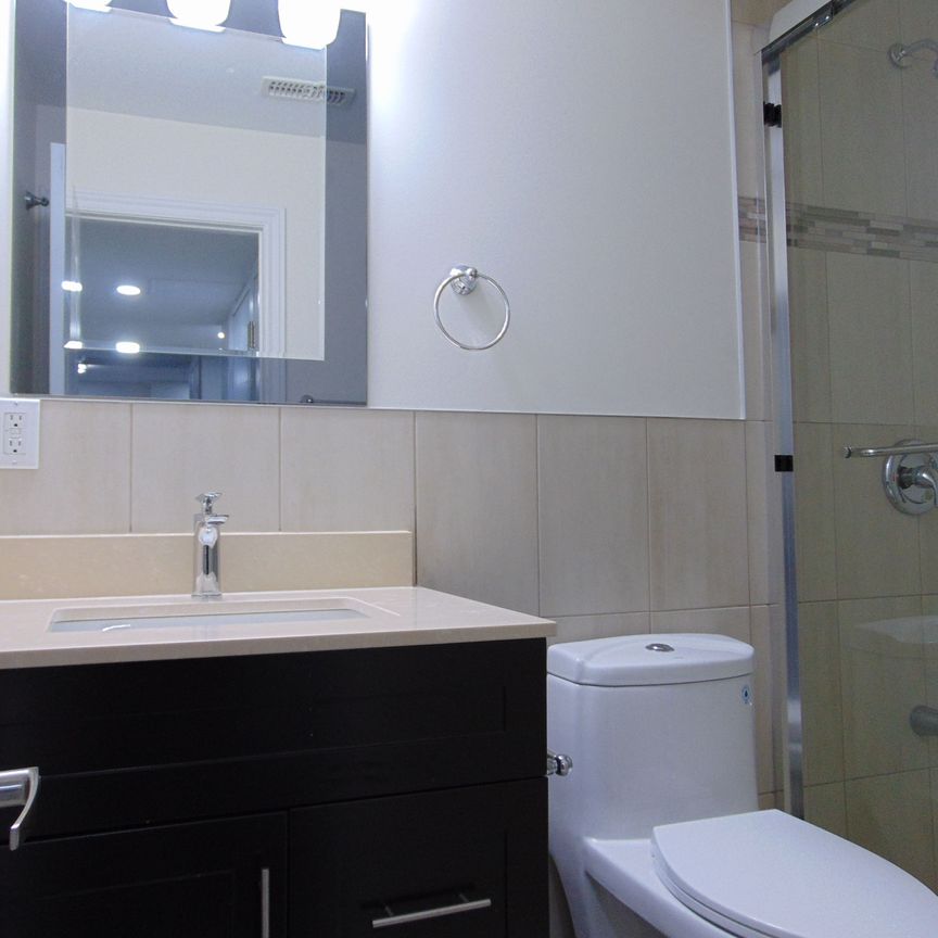 For Lease - 2450 Credit Valley Road, Mississauga, Ontario - Photo 1