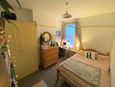 1 bedroom semi-detached house to rent - Photo 2