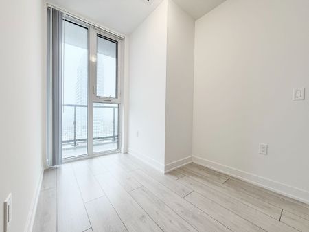 For Lease - 5858 Yonge Street Unit# 2011, Toronto, Ontario - Photo 3