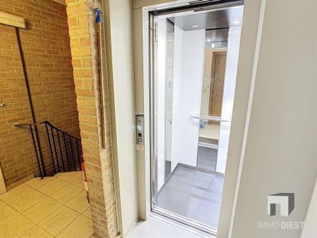 Knap appartement met 3 slpks op de markt van Diest (124m²)! - Photo 4