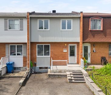 À louer / Maison à étages - Photo 1